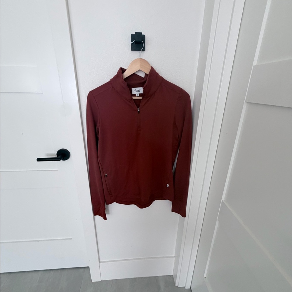 Feat zip up hoodie - Picture 2 of 3